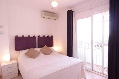 Amplio Apartamento Con Piscina Cerca De La Playa Nerja Ngoại thất bức ảnh